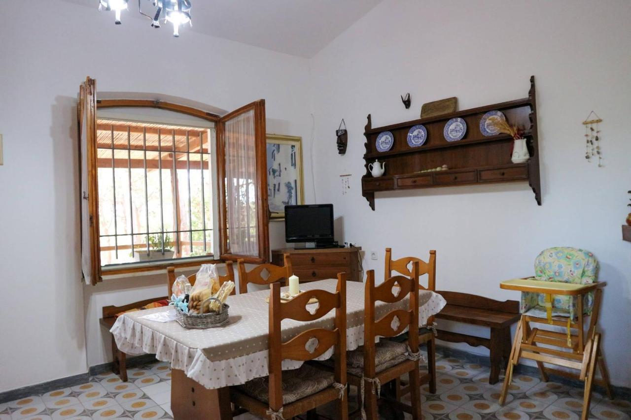 Villa Buonumore Porto Pino Eksteriør bilde